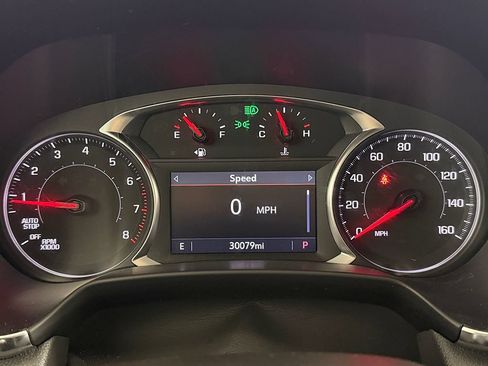 Used 2025 Chevrolet Blazer LT AWD/4WD image 29