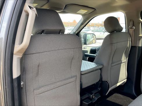 Used 2017 Ford F150 XLT RWD image 10