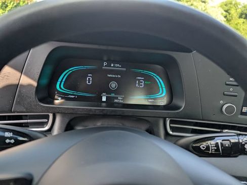 Certified 2025 Hyundai Elantra Hybrid FWD image 22
