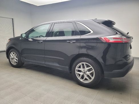 Used 2023 Ford Edge SEL image 3