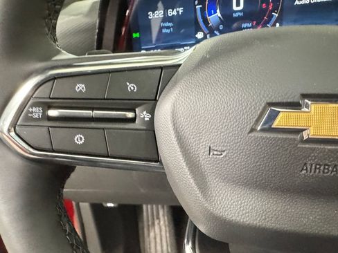 New 2026 Chevrolet Equinox LT AWD/4WD image 17
