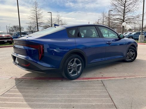 Used 2025 Kia K4 LXS image 6