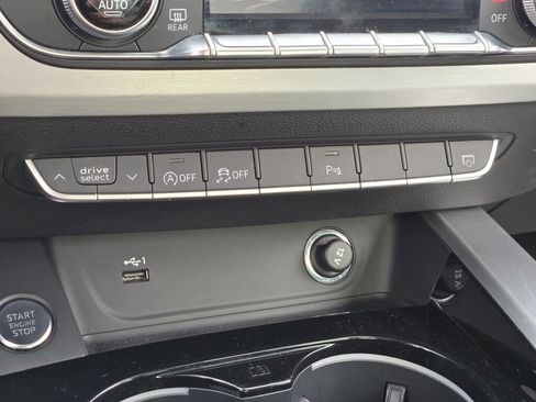 Used 2022 Audi A4 2.0T Premium Plus image 29