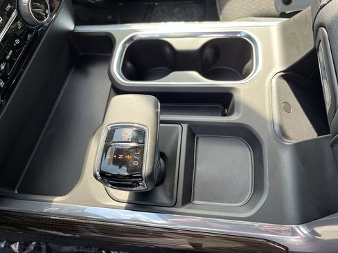 New 2026 Chevrolet Silverado 1500 RST w/ LPO, Dark Essentials Package AWD/4WD image 23