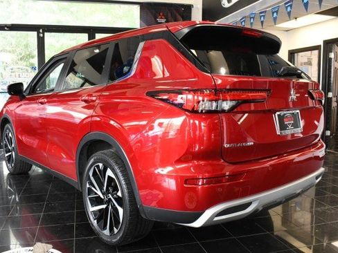 Used 2022 Mitsubishi Outlander SEL Black Edition AWD/4WD image 16