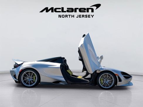 New 2025 McLaren 750S Spider image 14
