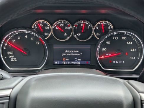 Used 2021 Chevrolet Silverado 1500 LT AWD/4WD image 18