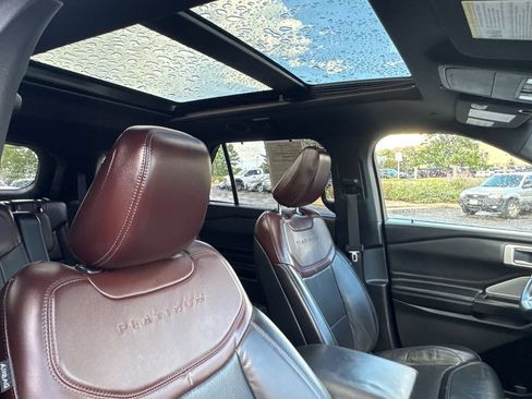 Used 2020 Ford Explorer Platinum w/ Premium Technology Package AWD/4WD image 20