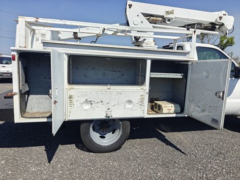 Used 1999 Ford F450 2WD Regular Cab Super Duty image 7