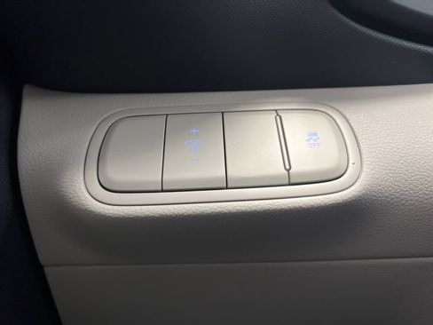 New 2026 Hyundai Venue SEL FWD image 17