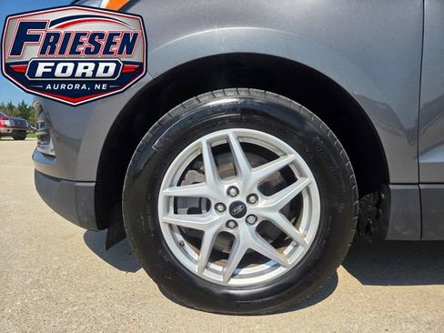 Used 2024 Ford Edge SEL w/ Convenience Package AWD/4WD image 8