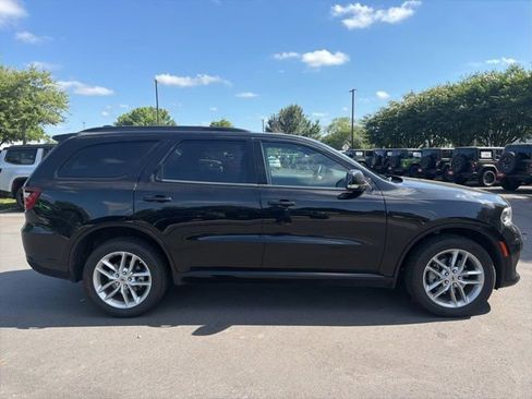 Used 2024 Dodge Durango GT AWD/4WD image 2
