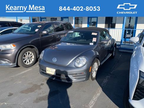 Used 2018 Volkswagen Beetle 2.0T S image 1