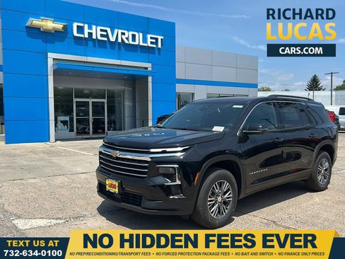 New 2026 Chevrolet Traverse LT w/ Driver Confidence Package AWD/4WD image 1