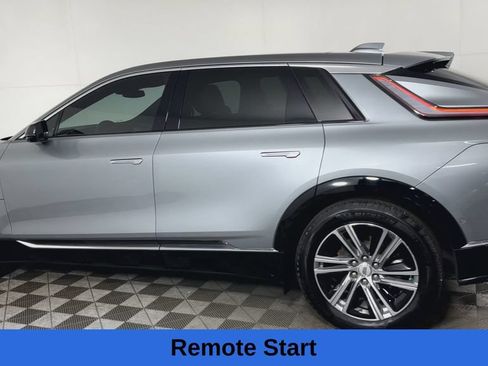 Used 2024 Cadillac Lyriq Luxury RWD image 10