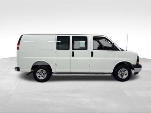 Certified 2025 GMC Savana 2500 w/ Driver Convenience Package RWD image 4