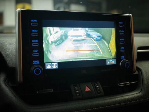 Used 2019 Toyota RAV4 XLE Premium w/ Carpet Mat Package FWD image 24