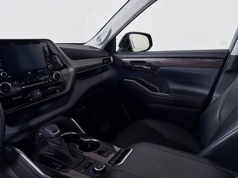 Used 2022 Toyota Highlander Limited AWD/4WD image 27