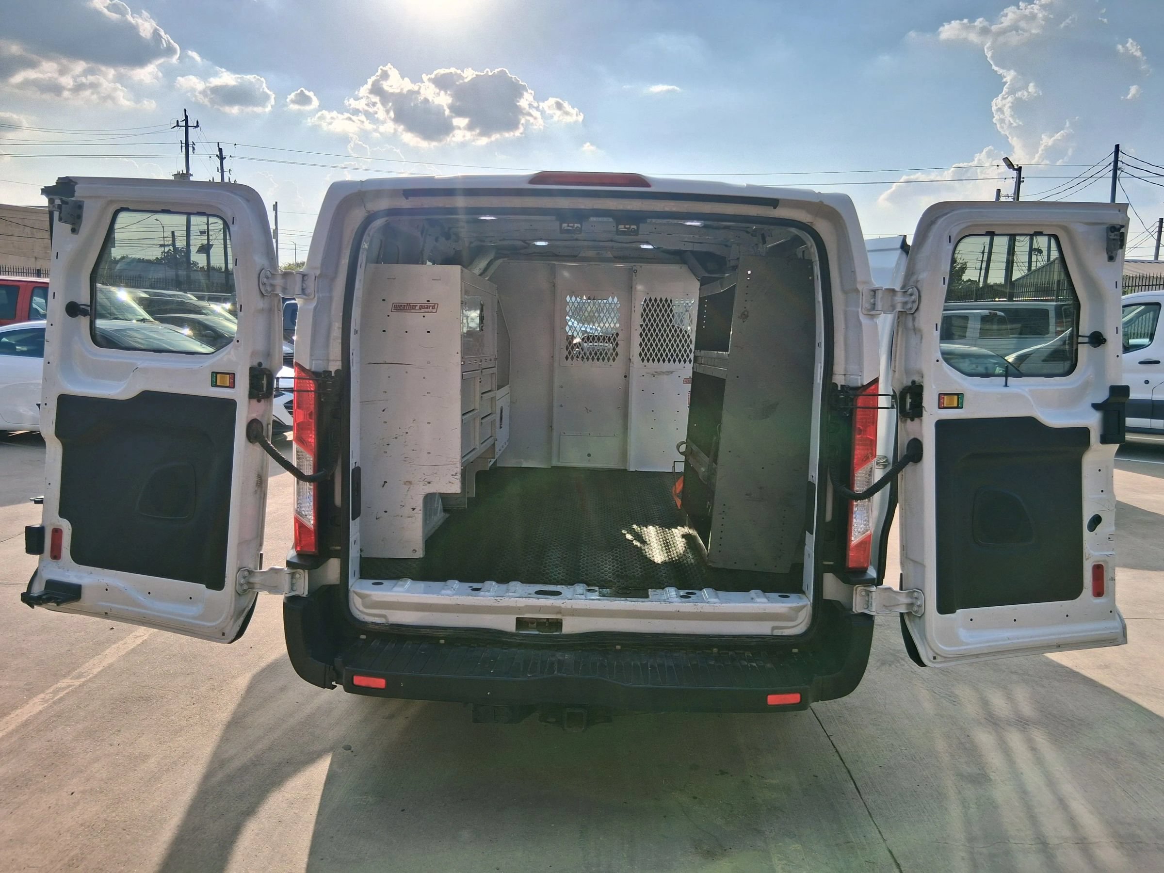 Used 2019 Ford Transit 250 130 Low Roof RWD image 27