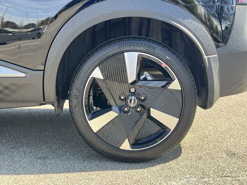 New 2026 Nissan Kicks SR FWD image 31