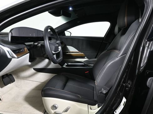 Used 2022 Lucid Air Grand Touring AWD/4WD image 3