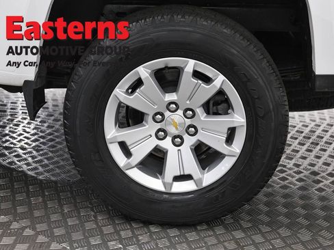 Used 2022 Chevrolet Colorado LT w/ Fleet Safety Package RWD image 31
