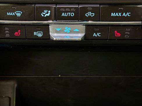 Used 2023 Ford F150 XLT w/ Equipment Group 302A High image 22