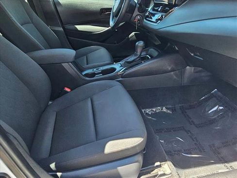 Used 2023 Toyota Corolla LE FWD image 19