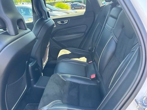 Used 2022 Volvo XC90 T8 Inscription Expression w/ Advanced Package AWD/4WD image 18