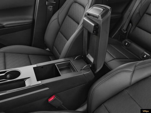 New 2026 Chevrolet Equinox LT w/ Safety and Technology Package image 12