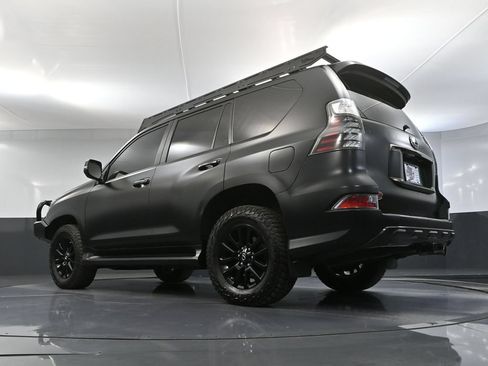 Used 2023 Lexus GX 460 w/ Black Line Special Edition AWD/4WD image 55