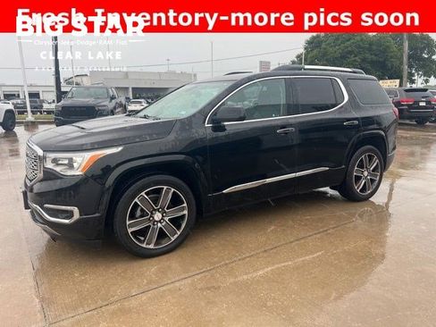 Used 2017 GMC Acadia Denali w/ Technology Package FWD image 1
