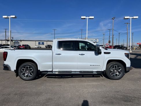 New 2026 GMC Sierra 1500 SLT w/ SLT Premium Package image 6