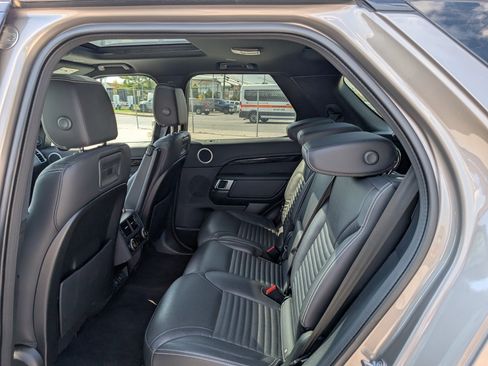 Used 2023 Land Rover Discovery S R-Dynamic AWD/4WD image 14