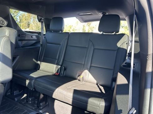 Used 2021 Chevrolet Tahoe Z71 image 16