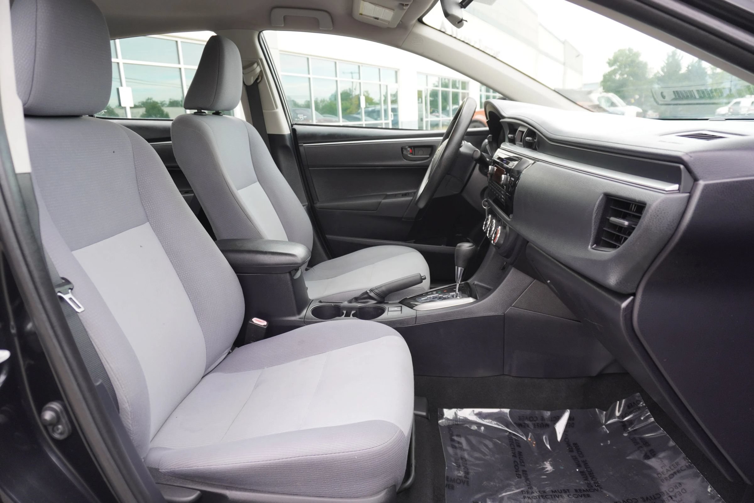 Used 2014 Toyota Corolla L FWD image 12