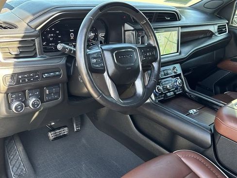 Used 2023 GMC Yukon Denali Ultimate w/ LPO, Floor Liner Package image 24