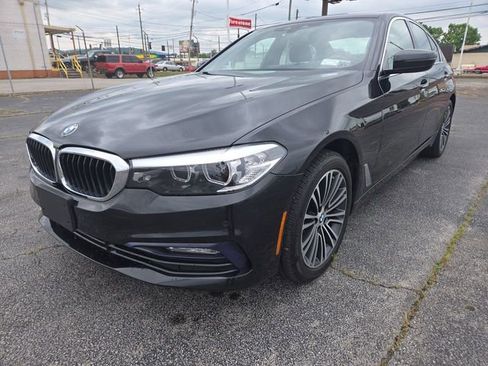 Used 2018 BMW 530i xDrive AWD/4WD image 4