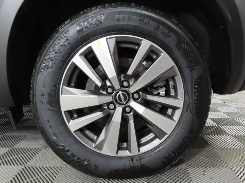 New 2026 Nissan Pathfinder SL AWD/4WD image 13