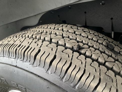 Used 2024 GMC Savana 2500 w/ Driver Convenience Package image 12