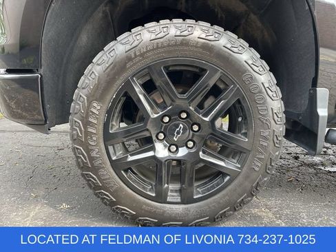 Used 2024 Chevrolet Silverado 1500 LT Trail Boss w/ Convenience Package II AWD/4WD image 34