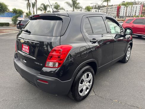 Used 2016 Chevrolet Trax LS w/ LPO, Cargo Package FWD image 11