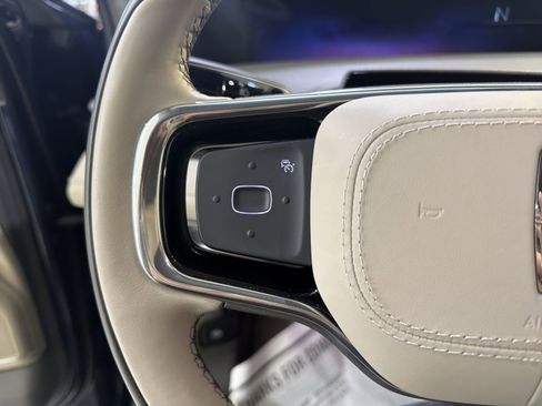 Used 2024 Lincoln Nautilus Premier AWD/4WD image 14