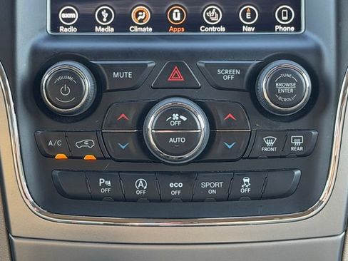 Used 2018 Jeep Grand Cherokee Limited AWD/4WD image 24