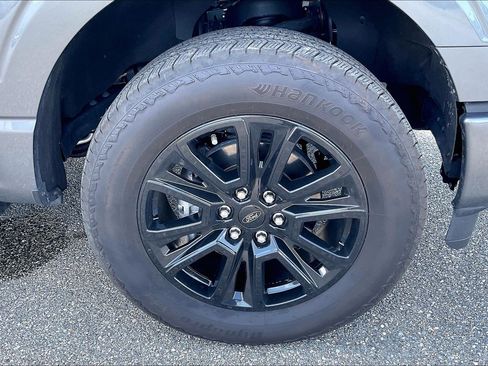 Certified 2025 Ford F150 Platinum w/ Equipment Group 702A High AWD/4WD image 9
