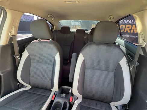 Used 2020 Nissan Versa SV image 17