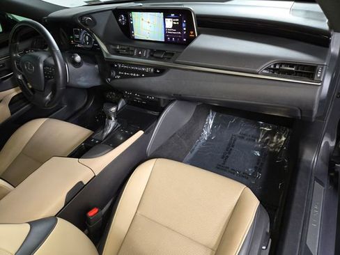 Used 2020 Lexus ES 300h w/ Premium Package FWD image 25