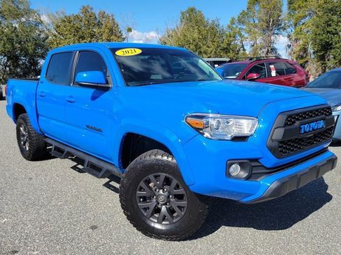 Used 2021 Toyota Tacoma SR5 image 8