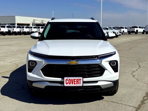 Used 2026 Chevrolet TrailBlazer LT w/ Convenience Package image 3
