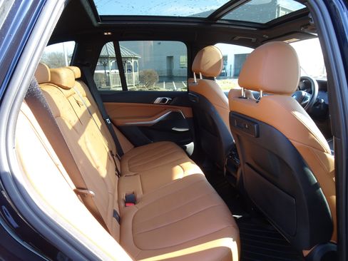 Used 2022 BMW X5 xDrive45e w/ M Sport Package image 21